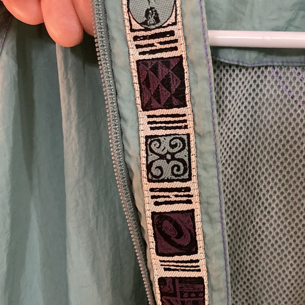 Vintage Aasics Windbreaker jacket - Picture 11 of 16